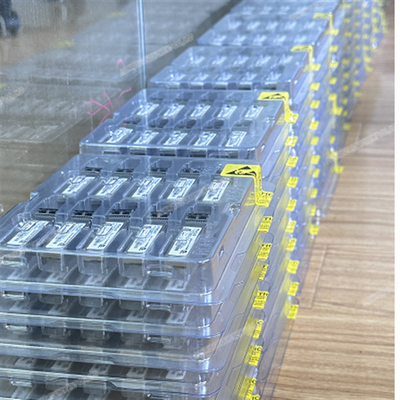 피니사르 FTLF8536P4BCL 25.78Gb/s 짧은 파장 SFP+ 850nm 광 수신기