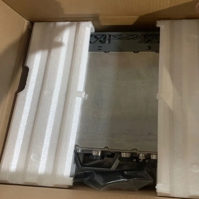 노키아 플렉시 RF 모듈 3TX 2100 FRGT는 최대 출력 전력 3x80W의 3TX 2100 MHz 전파 모듈입니다.