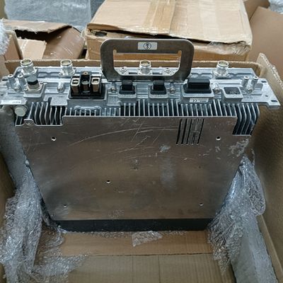 474800A (ARGA) 4G LTE 네트워크의 셀룰러 기본 스테이션에서 사용되는 노키아 에어스케일 RFM 6T6R B1 전파 모듈