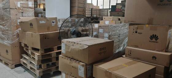 CE8860-4C-EI, Huawei CE8800 스위치, 4x100GE QSFP28/팬 및 PSU 없음