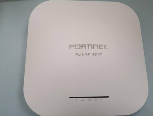 FAP-431F-E 포티아프-431F 실내 무선 포티아프 - 트리 라디오 (2x 802.11 a/b/g/n/ac/ax, 4x4 MIMO 및 1x 802.11 a/b/g/n/ac 웨이브 2, 2x2 MU-MIMO), 내부 안테나, 1x 100/1000/2500 Base-T RJ45,1x 10/10