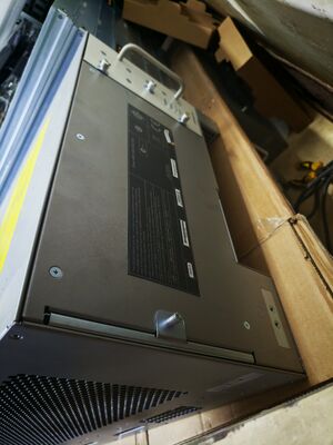 2x10G/IG BRAS(서비스 에지 라인 카드) 구성을 갖춘 Cisco ASR-9904 라우터