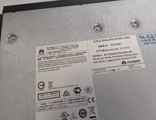 S5700-28P-LI-24S-BAT, Huawei S5700 스위치, 28xGig SFP/4x10/100/1000 또는 SFP/1 배터리 슬롯